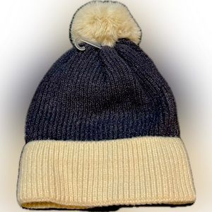 Comfy Winter Beanie with Pom